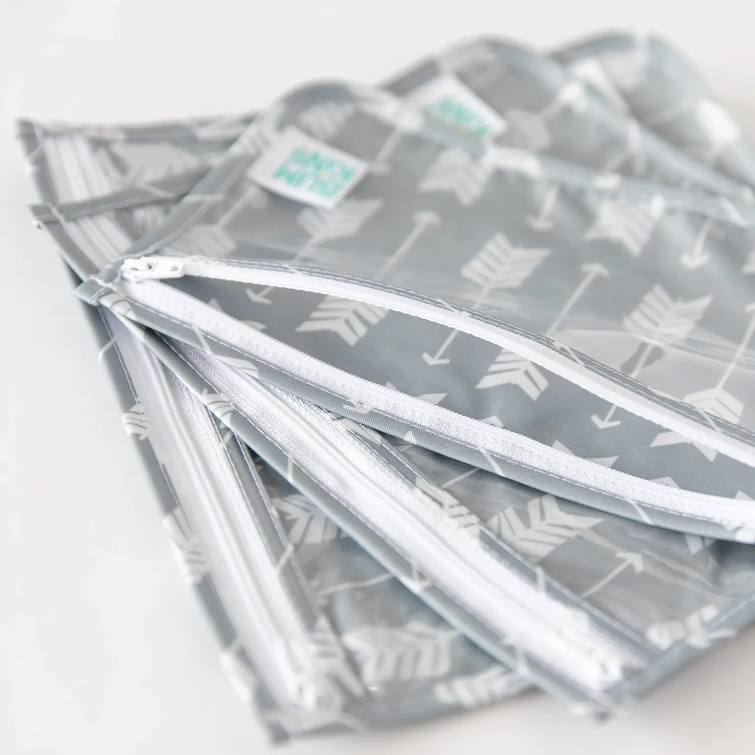 Bumkins Travel Bag, Toiletry, TSA Approved Pouch, Zip Bag, Quart Size Airline Compliant, Clear-Sided, Baby, Diaper Bag Organization, Makeup, Accessories, Packing, Set of 3 Sizes, Gray Arrows