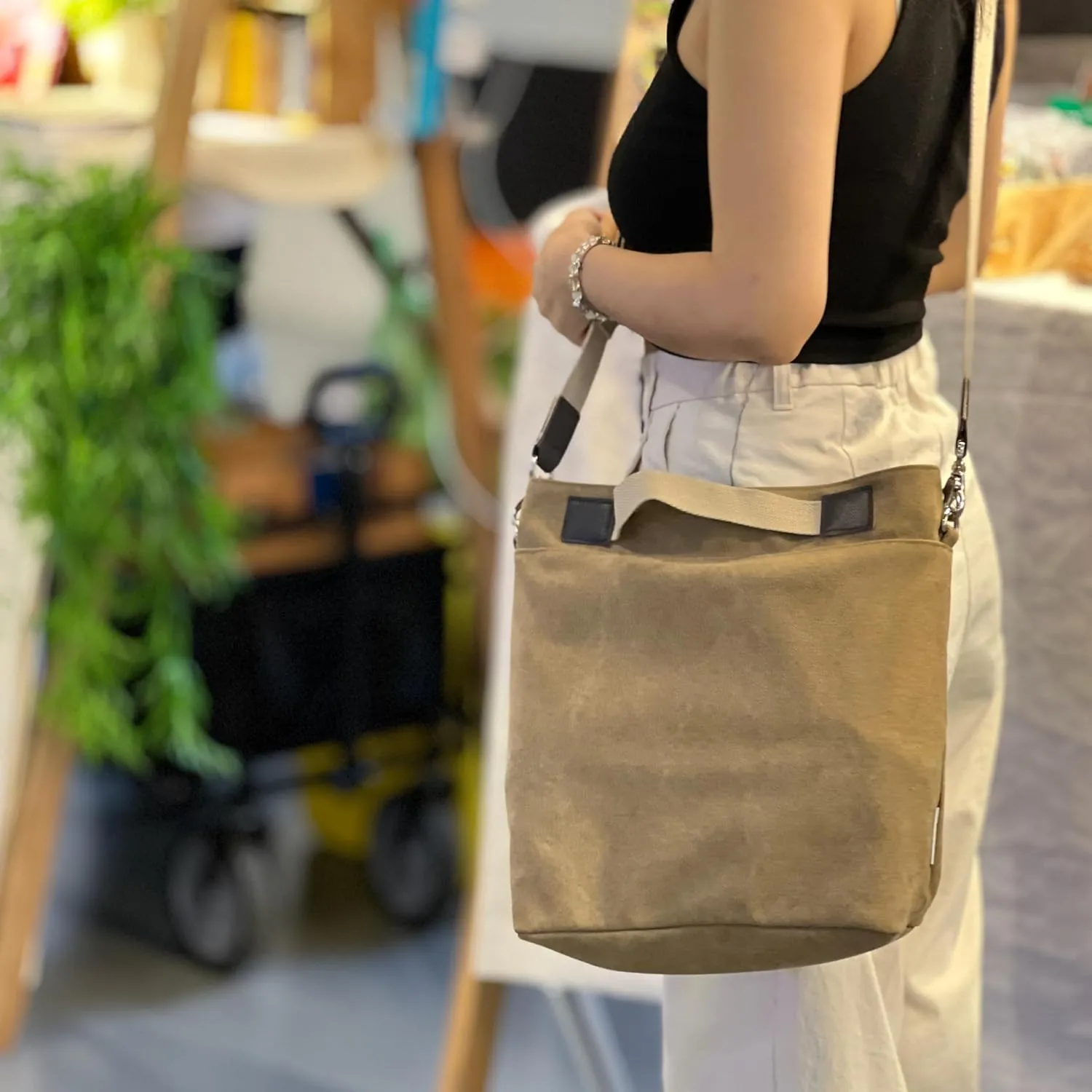 DuraStyle Canvas Crossbody Bag, Messenger, Hobo, Versatile, Zipper at Opening