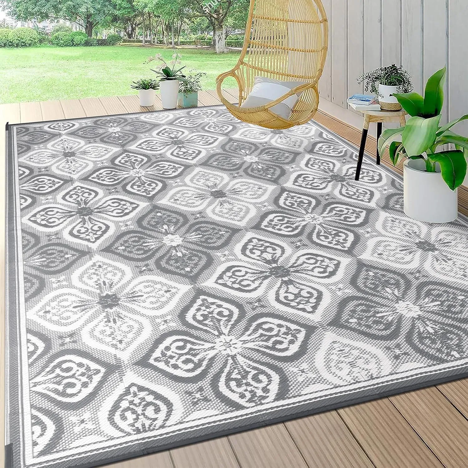 Pauwer Waterproof Outdoor Rug 8x10, Reversible Plastic Straw Patio Camping Rug, Indoor Outdoor RV Mat Carpet for Deck, Camper, Porch, Balcony, Backyard, Picnic, Clover Grey
