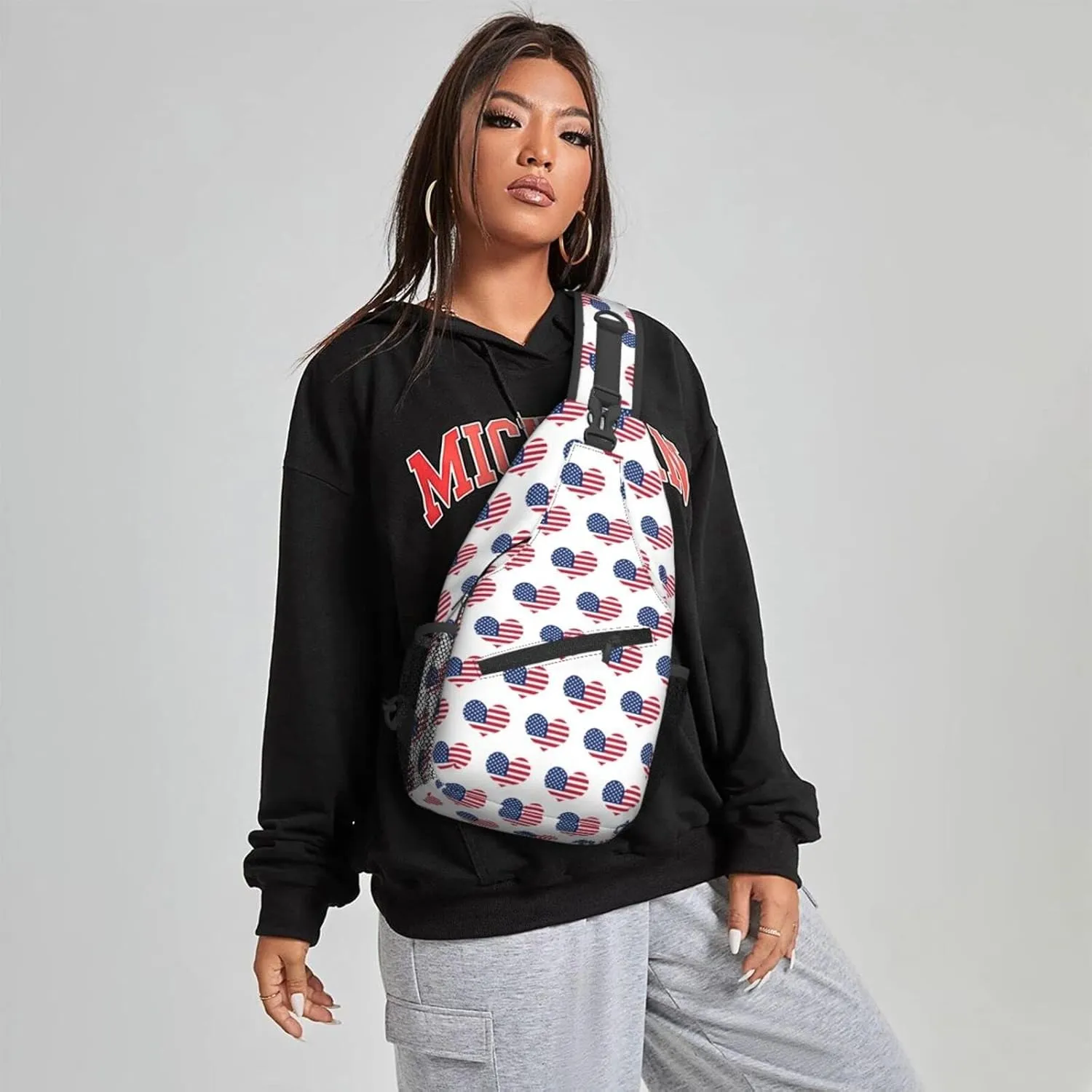 Women Patriotic American Flag Heart Crossbody Sling Backpack for Men Chest Bag Shoulder Bag Lightweight One Strap Backpack Travel Outdoor Daypack