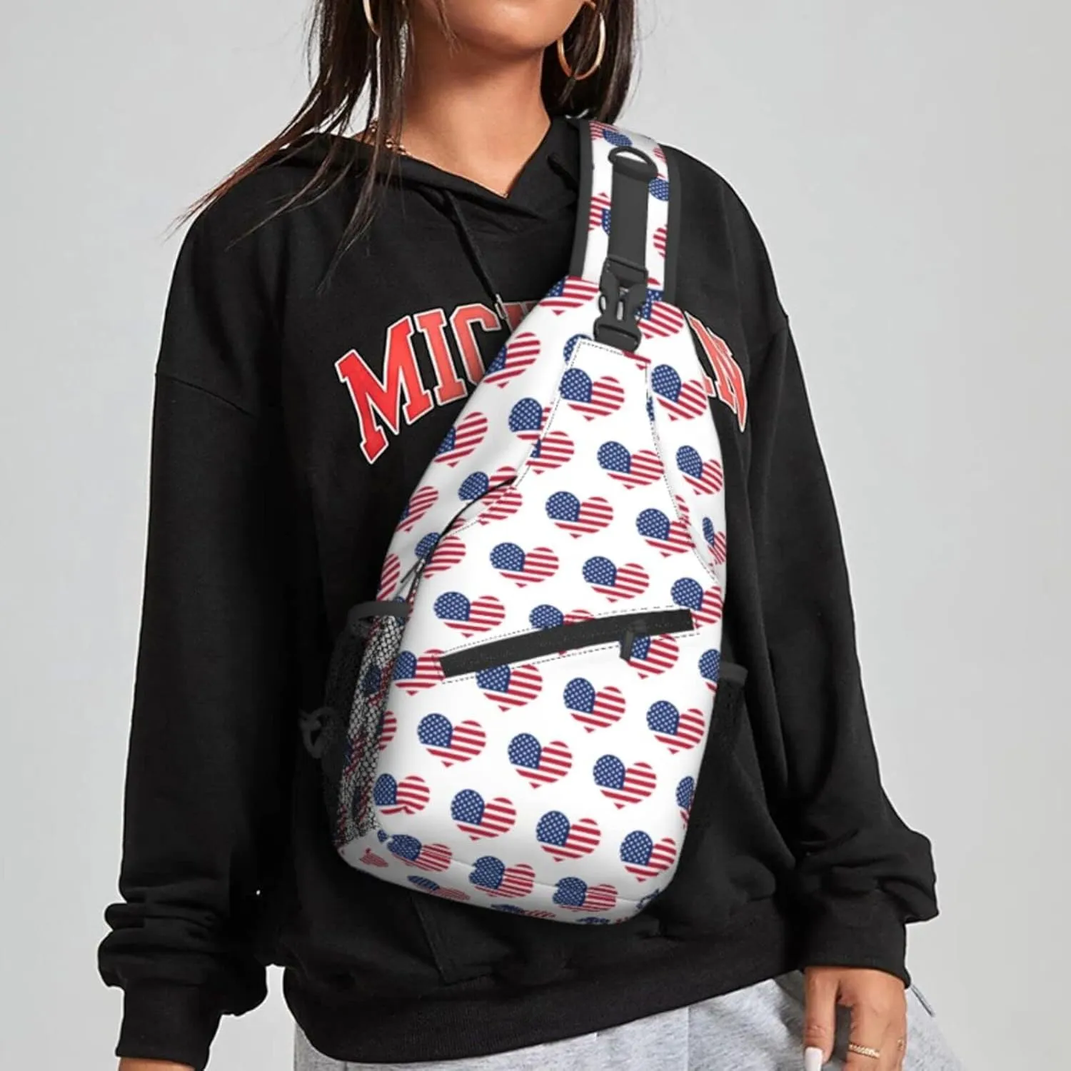 Women Patriotic American Flag Heart Crossbody Sling Backpack for Men Chest Bag Shoulder Bag Lightweight One Strap Backpack Travel Outdoor Daypack